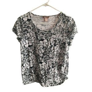 White Stag T-Shirt Beaded Black White Floral Top Medium 8 10 Casual Summer Shirt